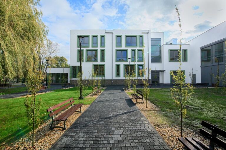 Rozbudowa zespołu szkół nr 6, ul. Szczepankowo