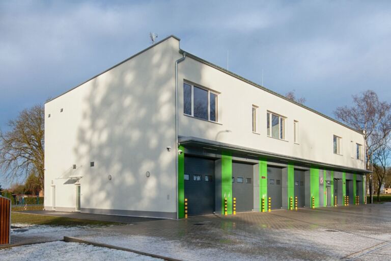 Budowa budynku laboratoryjno-garażowego