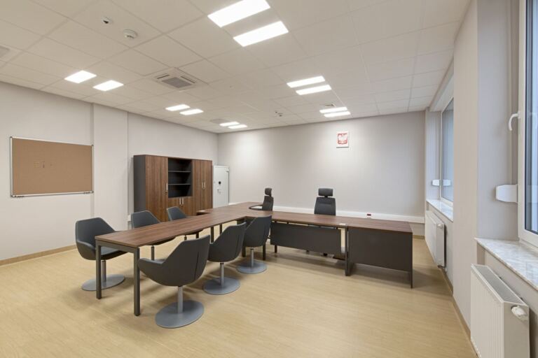 Budowa budynku laboratoryjno-garażowego