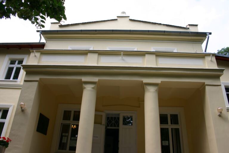 Remont budynku Zespołu Szkół w Rokietnicy