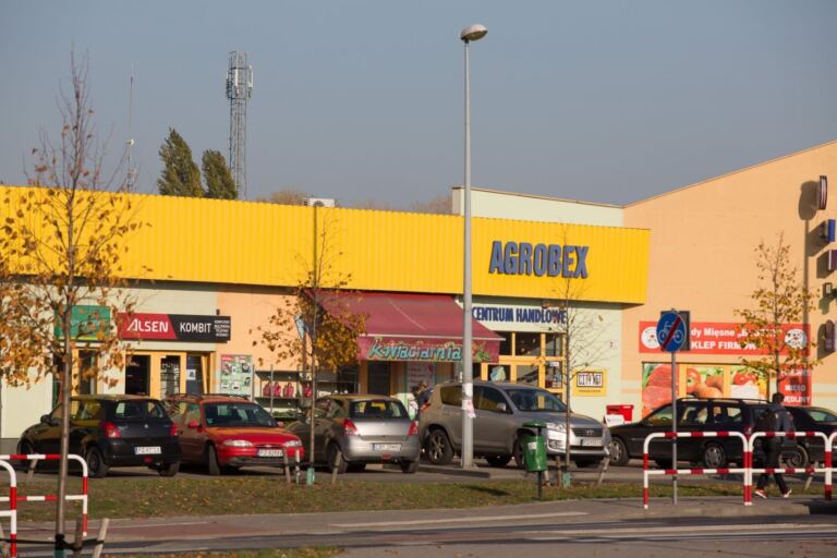 Budowa Centrum Handlowego, os. Graniczna 63