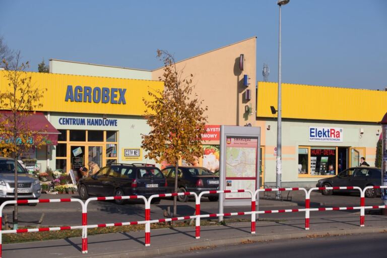 Budowa Centrum Handlowego, os. Graniczna 63