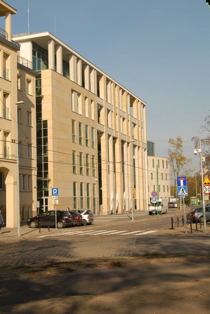 Budowa budynku Centrum Edukacyjnego Usług Elektronicznych