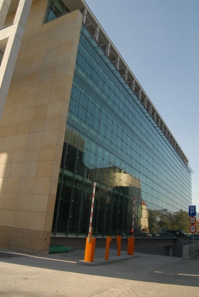 Budowa budynku Centrum Edukacyjnego Usług Elektronicznych