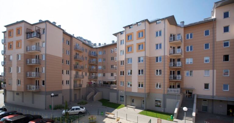 Budowa budynku wielorodzinnego, os. Działyńskiego 1G-K